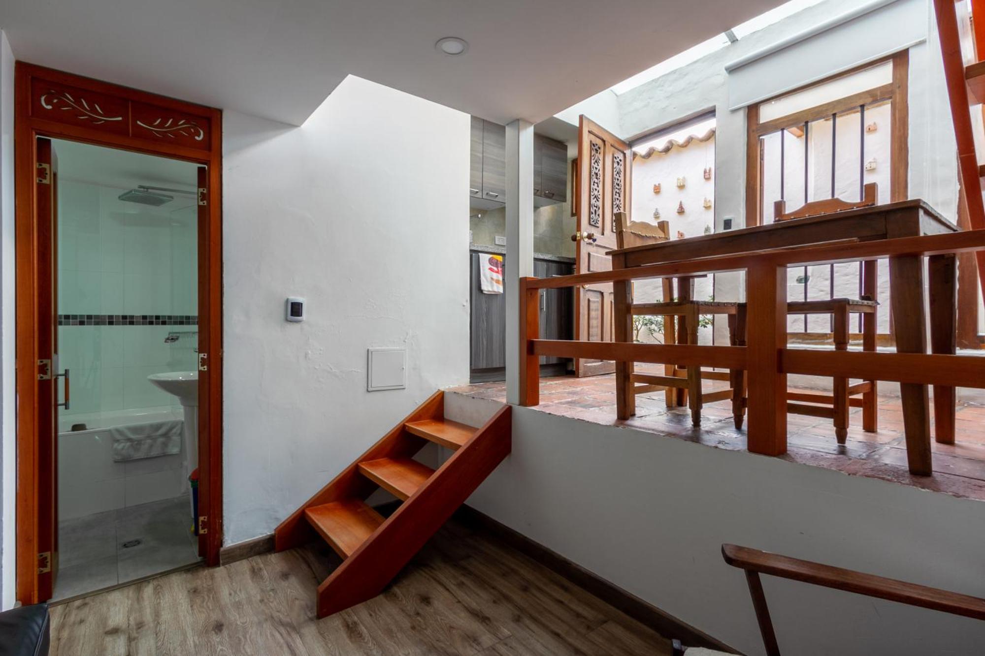 Apartaestudios La Candelaria Bogota Bagian luar foto