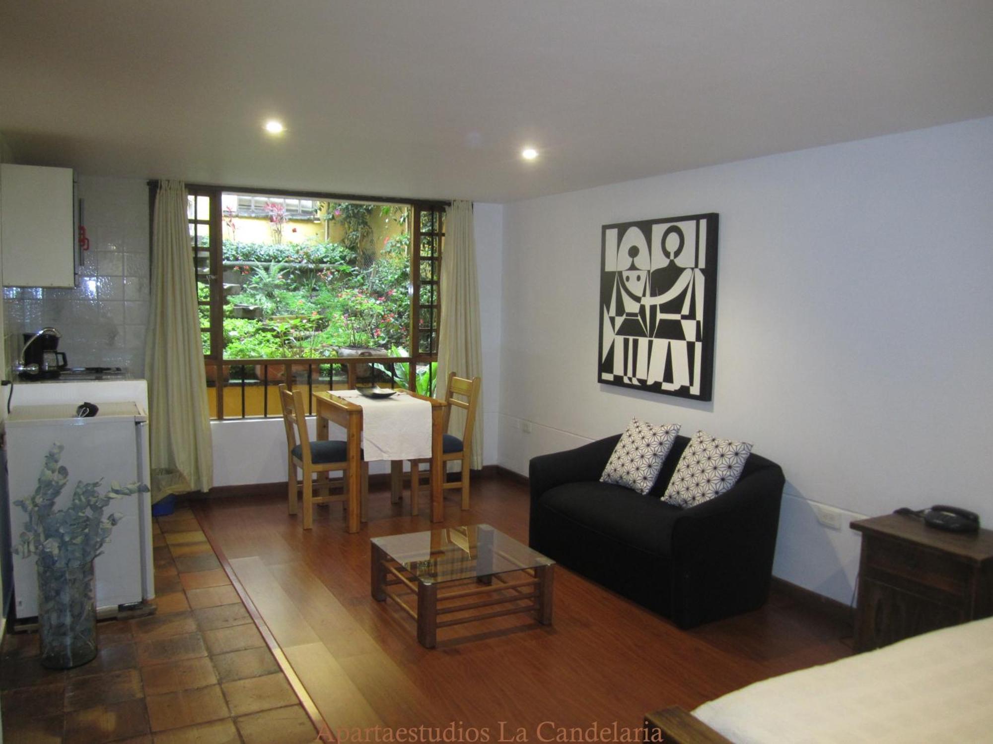Apartaestudios La Candelaria Bogota Bagian luar foto
