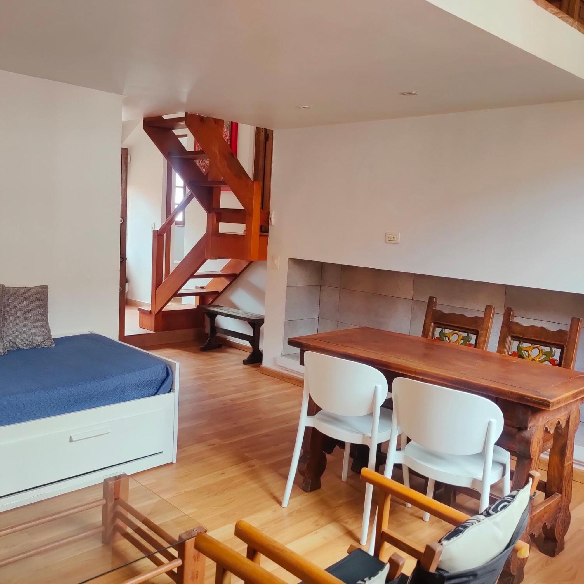 Apartaestudios La Candelaria Bogota Bagian luar foto
